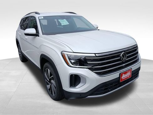 New 2026 Volkswagen Atlas SE image 7