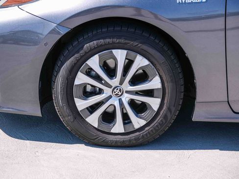 Used 2021 Toyota Prius Prime Limited w/ Carpet Mat Package (TMS) FWD image 10