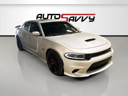 Used 2022 Dodge Charger Scat Pack w/ Dynamics Package RWD image 1