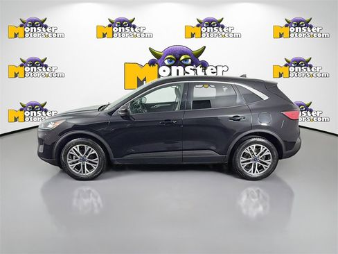 Used 2022 Ford Escape SEL image 11