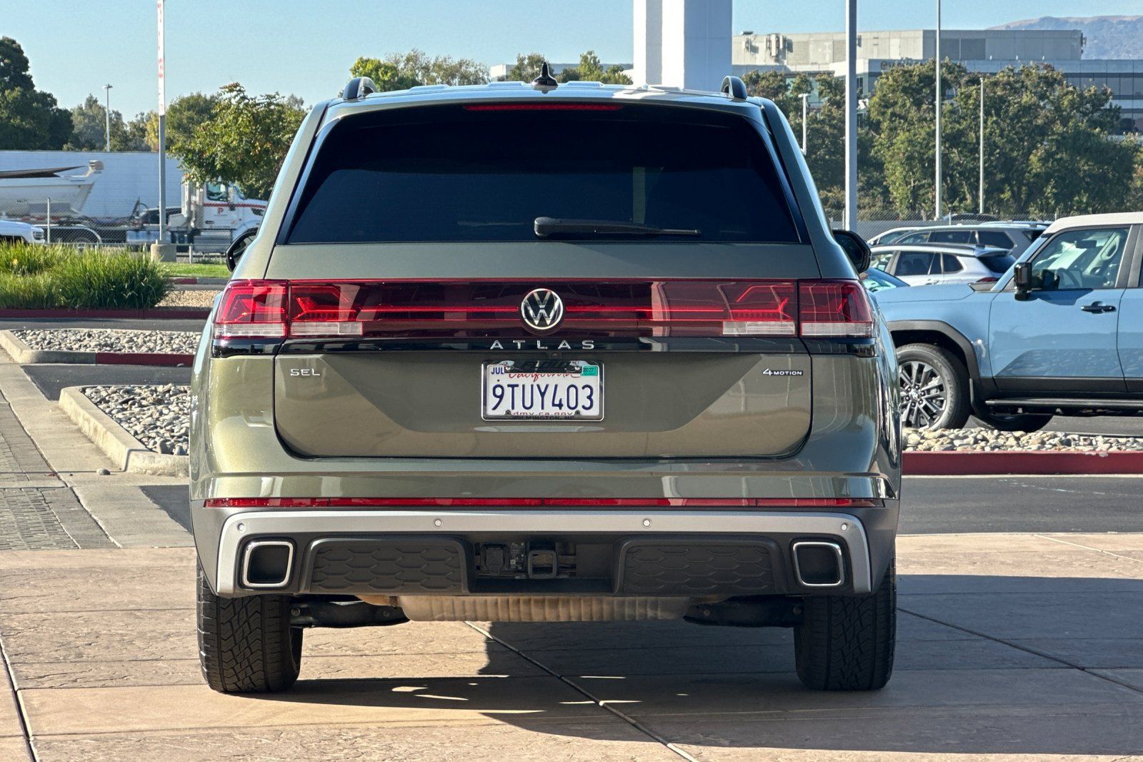 Used 2024 Volkswagen Atlas Peak Edition SEL AWD/4WD image 5