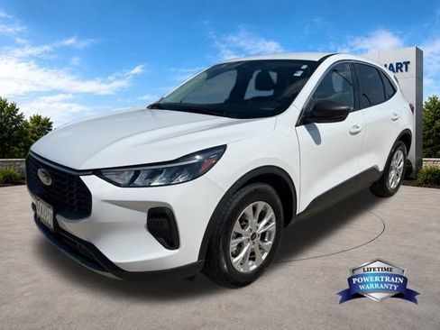 Used 2023 Ford Escape Active w/ Tech Pack #1 FWD image 3