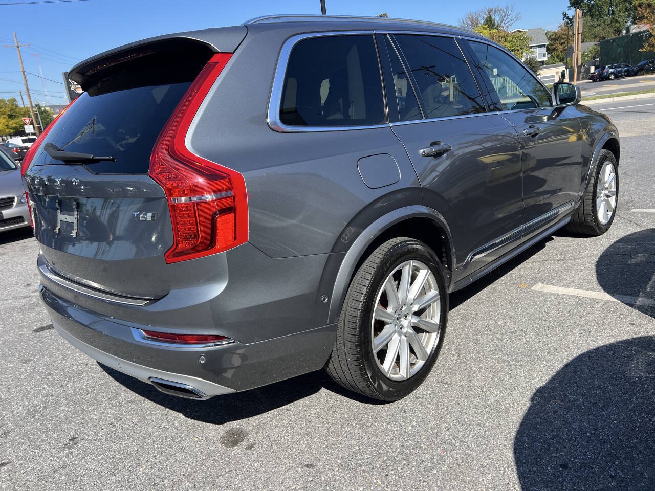 Used 2018 Volvo XC90 T6 Inscription w/ Convenience Package AWD/4WD image 4