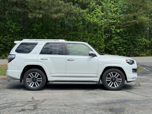 Used 2018 Toyota 4Runner Limited RWD image 2