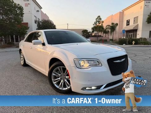 Used 2021 Chrysler 300 Touring L RWD image 1
