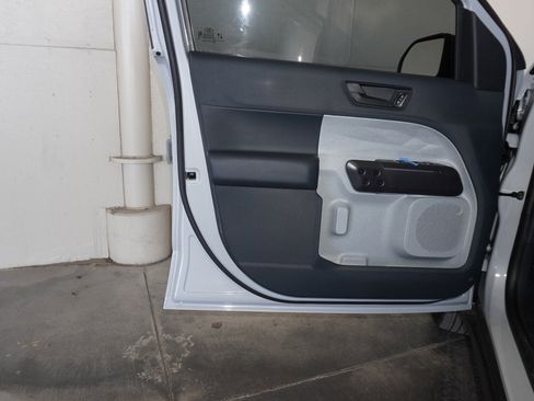 New 2025 Ford Maverick XLT FWD image 35