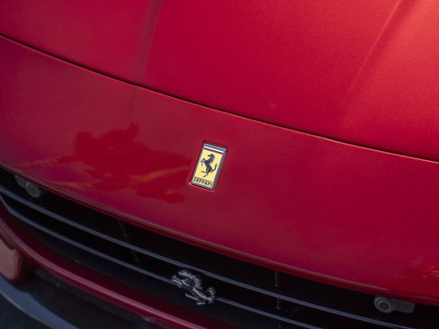 Used 2022 Ferrari Portofino M RWD image 16