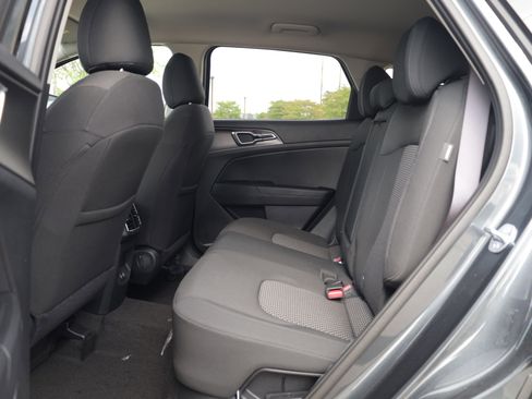 New 2026 Kia Sportage LX FWD image 16