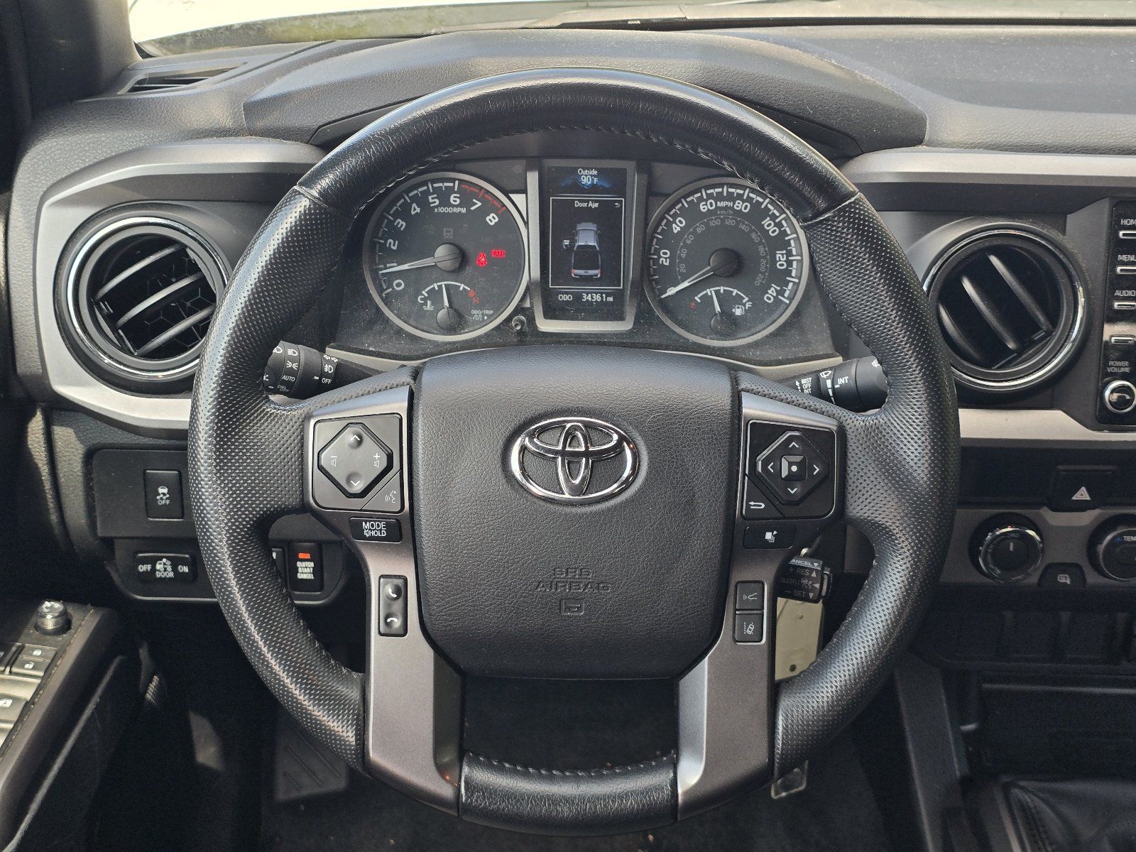 Used 2022 Toyota Tacoma TRD Off-Road AWD/4WD image 17