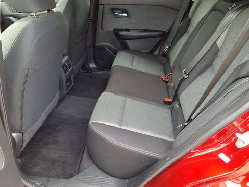 Used 2023 Nissan Rogue SV FWD image 13