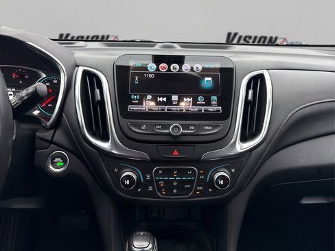 Used 2018 Chevrolet Equinox Premier image 18