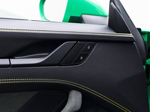 Used 2022 Porsche 911 GT3 image 38