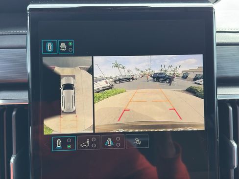 Used 2025 GMC Acadia Elevation image 22