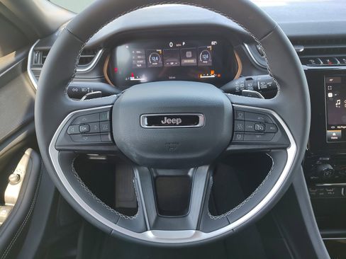New 2024 Jeep Grand Cherokee L Laredo AWD/4WD image 11
