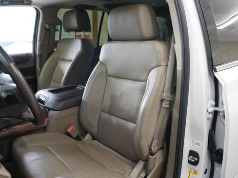 Used 2016 Chevrolet Tahoe LTZ AWD/4WD image 24