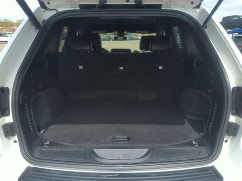 Used 2020 Jeep Grand Cherokee Altitude image 24