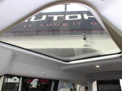 Used 2016 Ford Transit Connect Titanium image 34