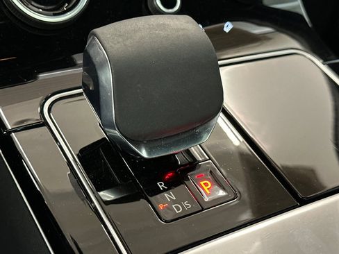 Used 2021 Land Rover Range Rover Velar R-Dynamic S image 24