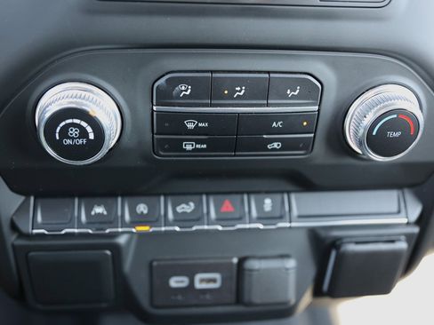 Certified 2024 GMC Sierra 1500 Pro w/ Convenience Package image 22