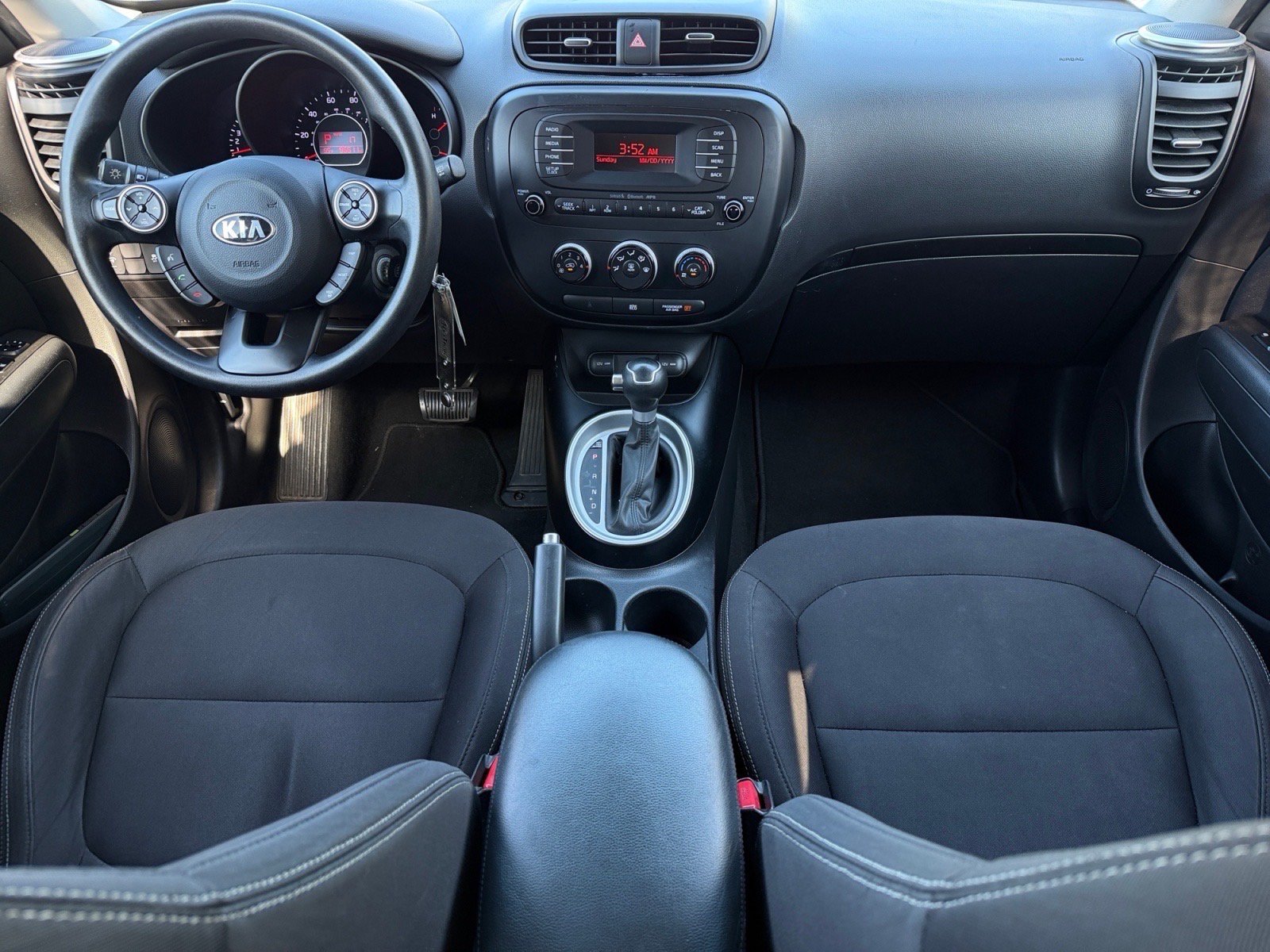 Used 2015 Kia Soul FWD image 16