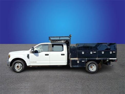 Used 2019 Ford F350 XL w/ Power Equipment Group image 7