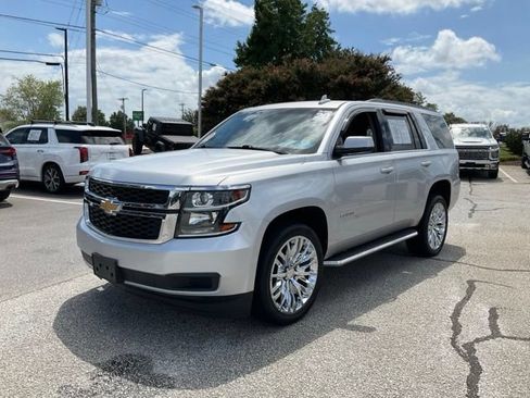 Used 2020 Chevrolet Tahoe LS RWD image 1