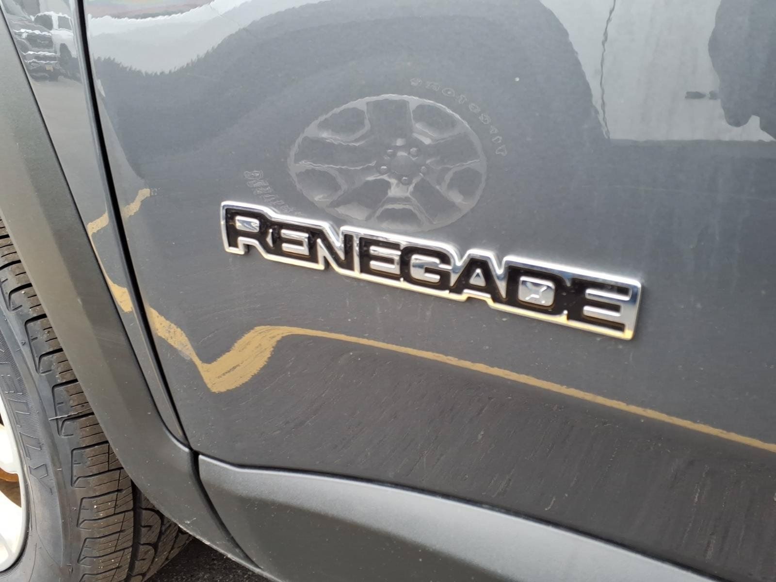 Used 2022 Jeep Renegade Latitude w/ Convenience Group AWD/4WD image 29