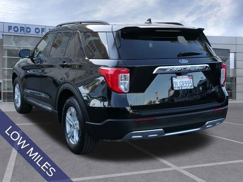 Used 2020 Ford Explorer XLT w/ Equipment Group 202A RWD image 7