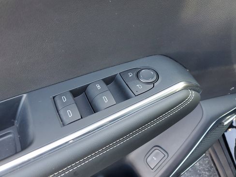 New 2025 GMC Acadia Elevation w/ Elevation Premium Package image 18