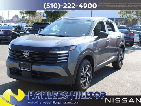 New 2026 Nissan Kicks SV image 3