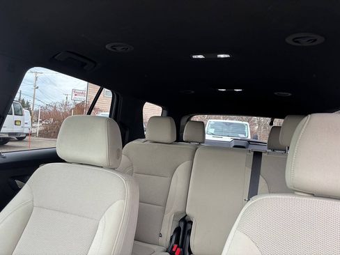 Used 2022 Chevrolet Traverse LS AWD/4WD image 14