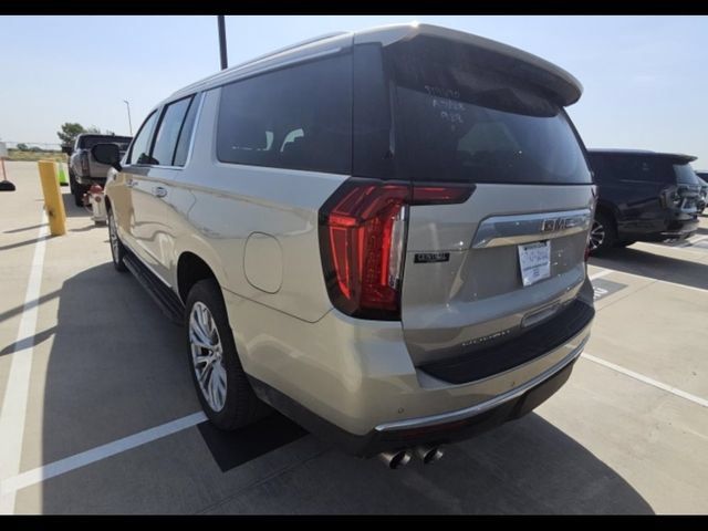 Used 2024 GMC Yukon XL Denali AWD/4WD image 9