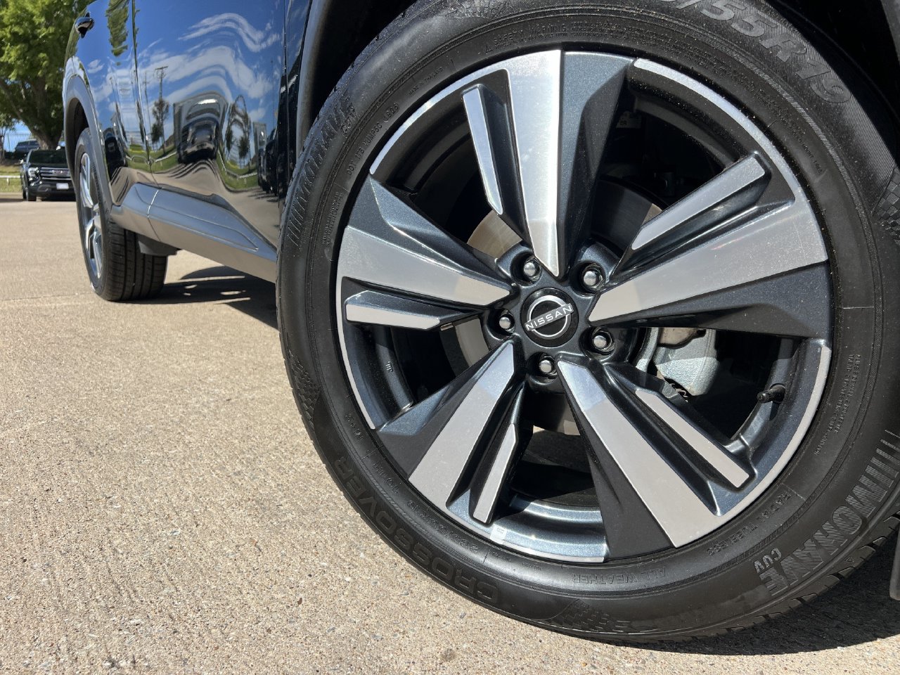 Used 2026 Nissan Rogue SL AWD/4WD image 6
