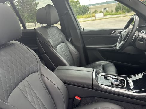 Used 2024 BMW X5 xDrive40i w/ Executive Package AWD/4WD image 33