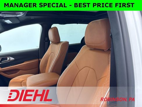 New 2026 Chrysler Pacifica Pinnacle image 26