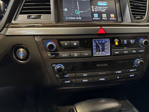 Used 2020 Genesis G80 3.8 image 25