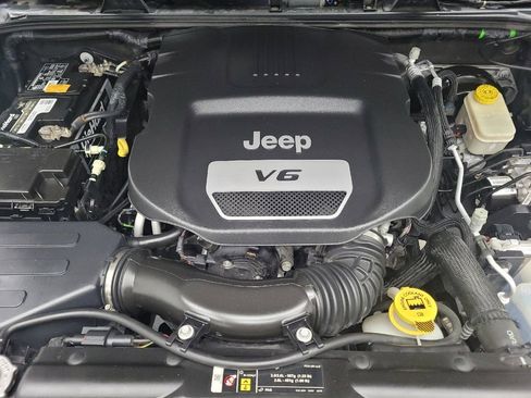 Used 2017 Jeep Wrangler Sport w/ Quick Order Package 24S image 30