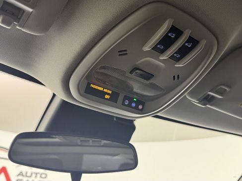Used 2025 Chevrolet Trax ACTIV w/ Sunroof Package FWD image 24