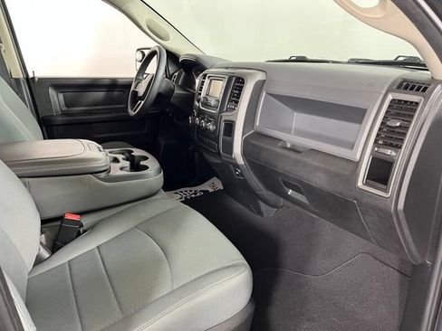 Used 2018 RAM 1500 Express w/ Express Value Package AWD/4WD image 35