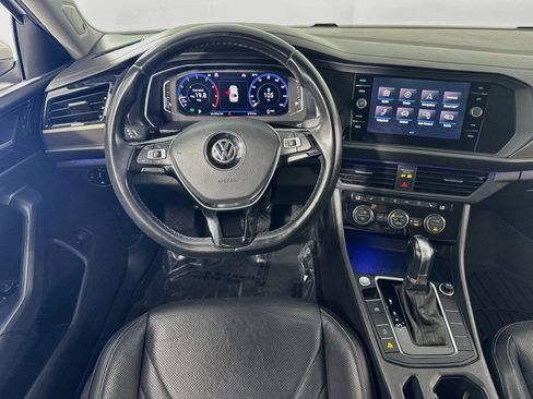 Used 2019 Volkswagen Jetta SEL Premium image 24