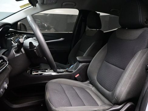 Used 2022 Chevrolet Bolt EUV LT FWD image 10