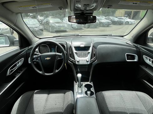 Used 2013 Chevrolet Equinox LS AWD/4WD image 12