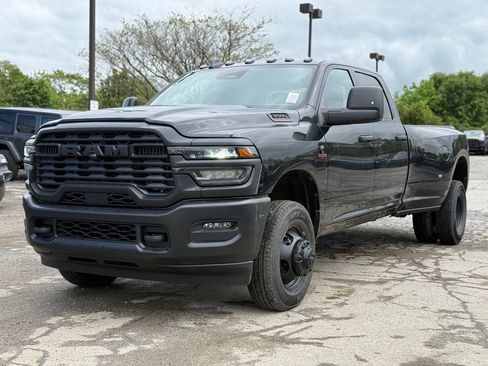New 2026 RAM 3500 Tradesman AWD/4WD image 2