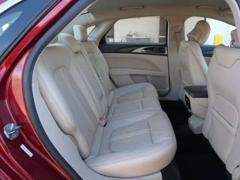 Used 2018 Lincoln MKZ Reserve image 12