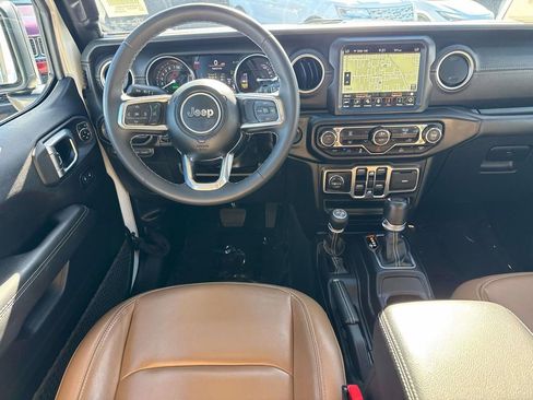 Used 2023 Jeep Wrangler Unlimited Sahara image 12