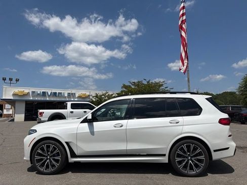 Used 2022 BMW X7 M50i AWD/4WD image 6