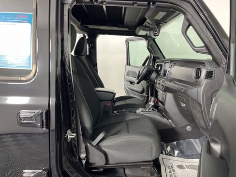 Used 2023 Jeep Wrangler Willys image 36