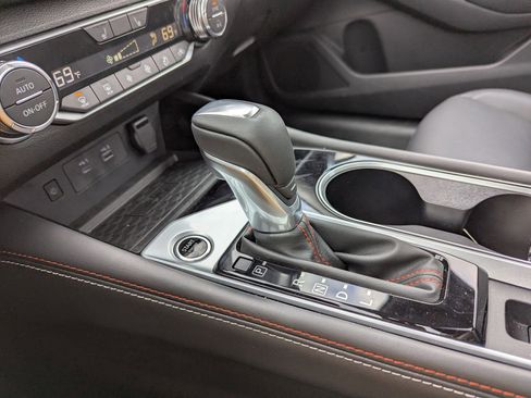 New 2025 Nissan Altima 2.5 SR w/ SR Premium Package image 12