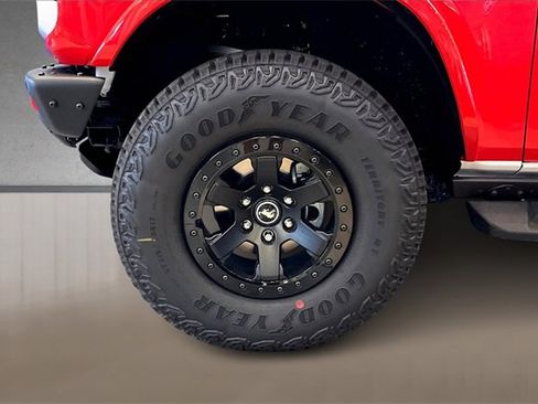 New 2025 Ford Bronco Stroppe Edition image 9