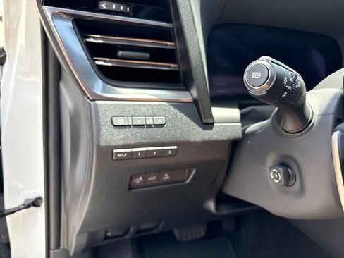 Used 2024 Lexus GX 550 w/ Cold Area Package AWD/4WD image 13